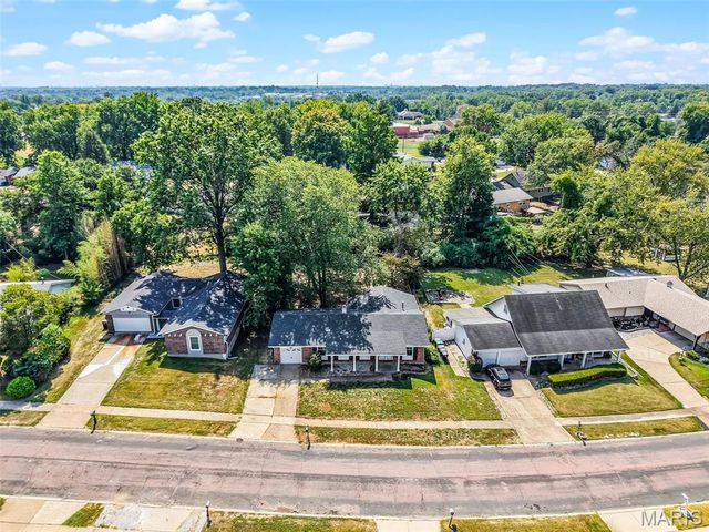 4244 Miletus Drive, Florissant, MO 63033
