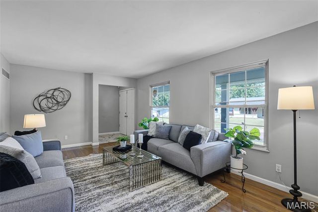 4244 Miletus Drive, Florissant, MO 63033
