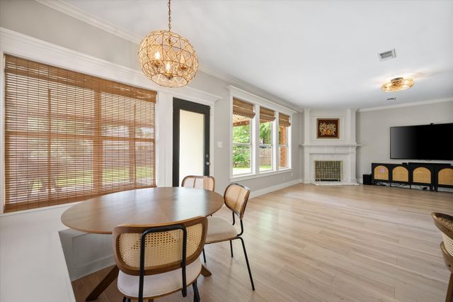 2300 Eden Green Drive, Arlington, TX 76001