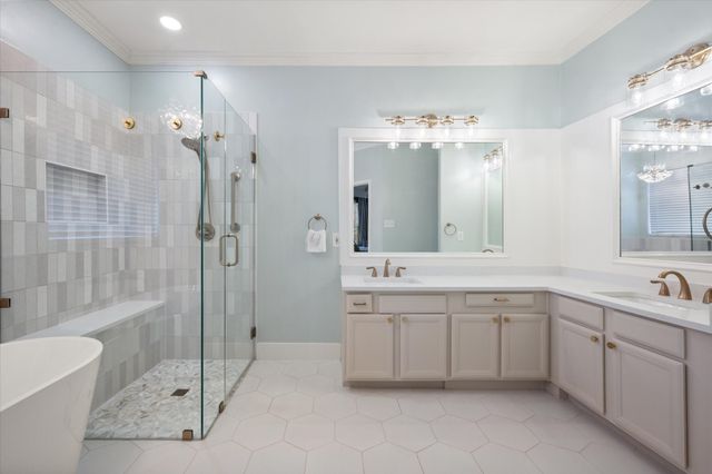 2300 Eden Green Drive, Arlington, TX 76001