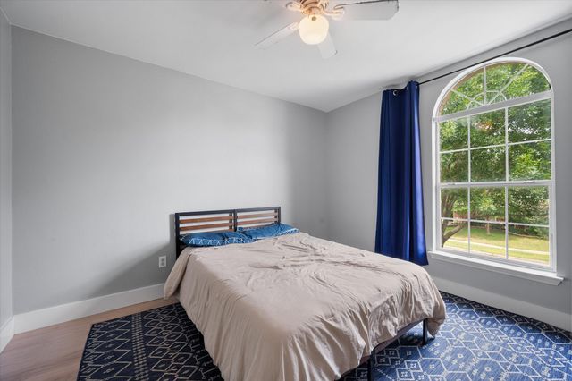 2300 Eden Green Drive, Arlington, TX 76001