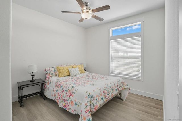 2080 82 Curtis, Vista, CA 92084