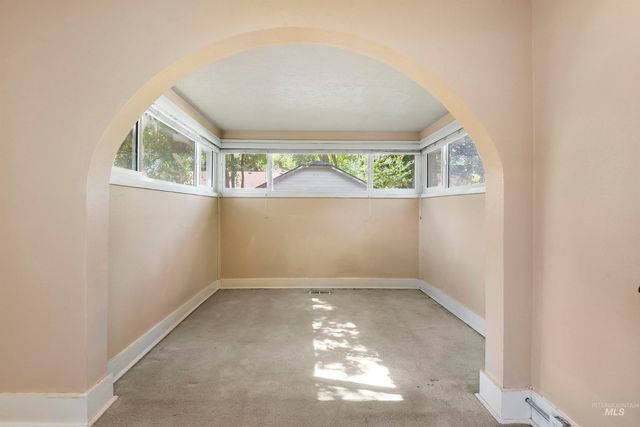 903 7th St S, Nampa, ID 83651