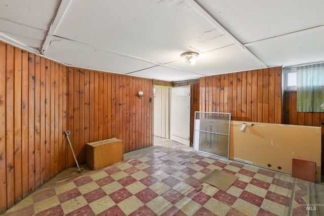 903 7th St S, Nampa, ID 83651
