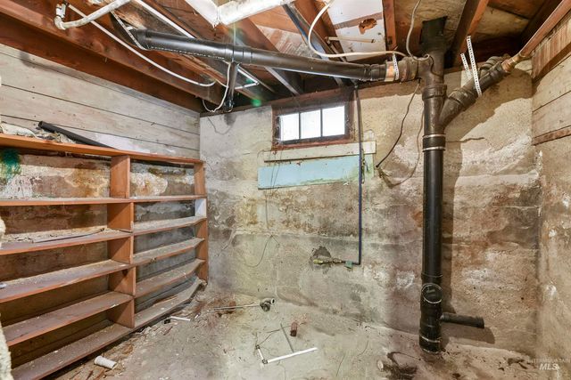 903 7th St S, Nampa, ID 83651