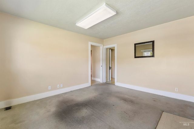 903 7th St S, Nampa, ID 83651