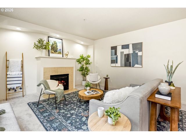 16393 Sw KESSLER Ln, Portland, OR 97224