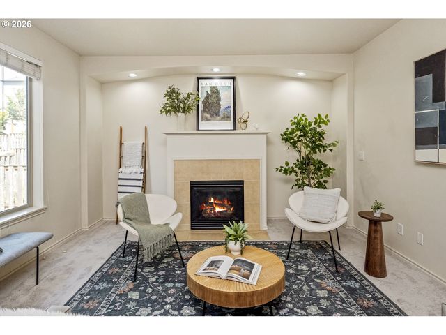 16393 Sw KESSLER Ln, Portland, OR 97224