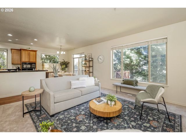 16393 Sw KESSLER Ln, Portland, OR 97224