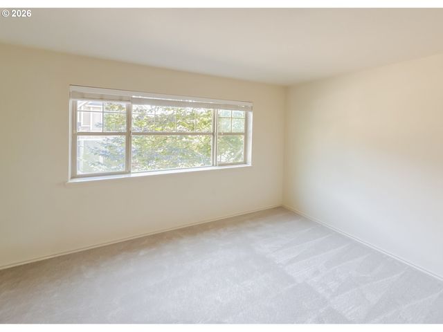 16393 Sw KESSLER Ln, Portland, OR 97224