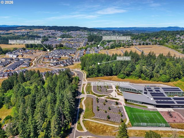 16393 Sw KESSLER Ln, Portland, OR 97224