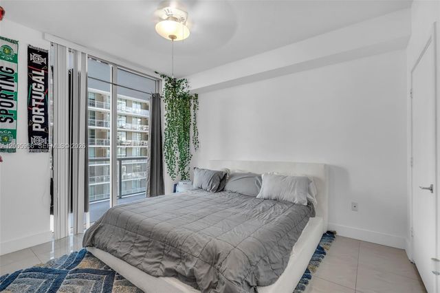 1111 SW 1st Ave 1217, Miami, FL 33130