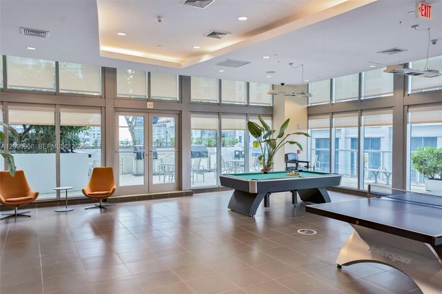 1111 SW 1st Ave 1217, Miami, FL 33130