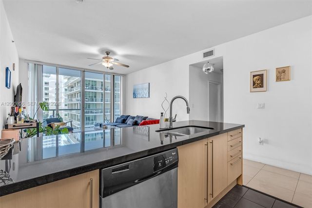 1111 SW 1st Ave 1217, Miami, FL 33130