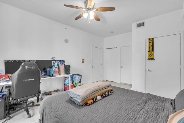 1111 SW 1st Ave 1217, Miami, FL 33130