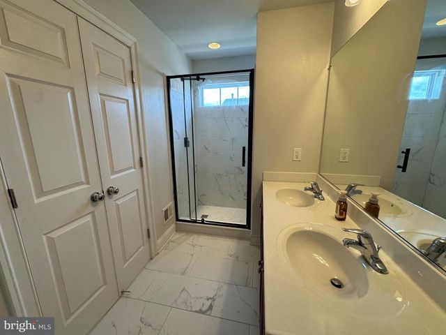 20625 LISTER TER, Ashburn, VA 20147