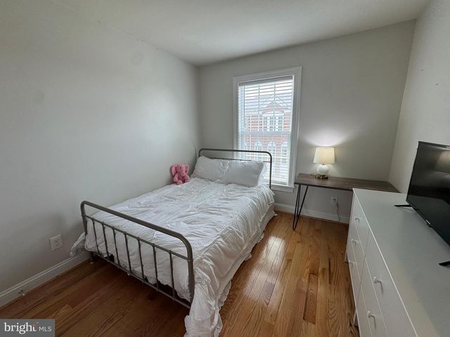 20625 LISTER TER, Ashburn, VA 20147