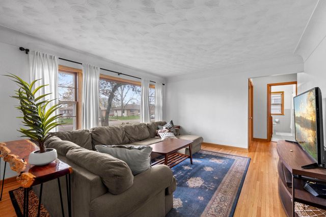 4525 Quail Avenue N, Robbinsdale, MN 55422