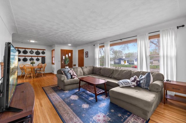 4525 Quail Avenue N, Robbinsdale, MN 55422