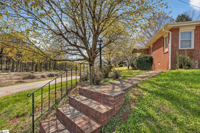 8 Abelia Drive, Greenville, SC 29617