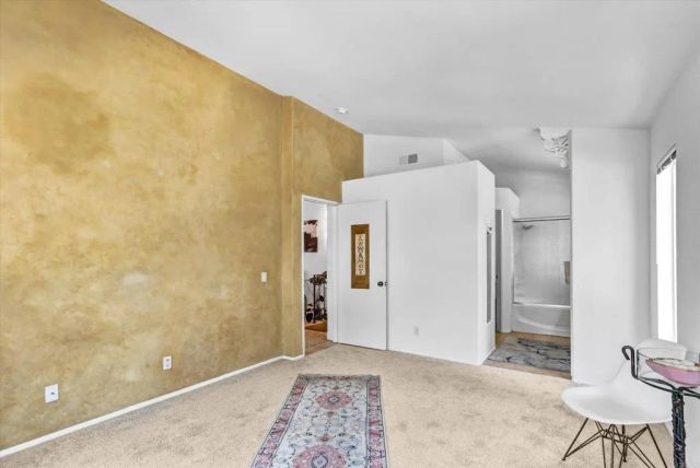 5536 Renaissance Avenue 1, San Diego, CA 92122