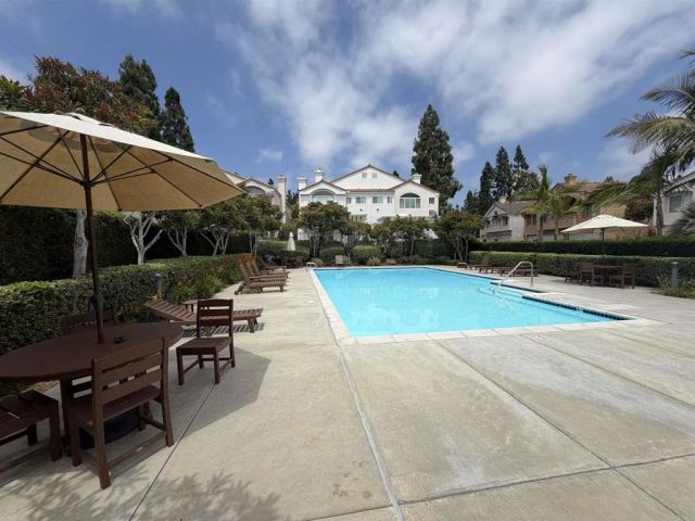 5536 Renaissance Avenue 1, San Diego, CA 92122