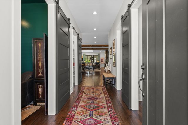 128 37th Ave, N, Nashville, TN 37209