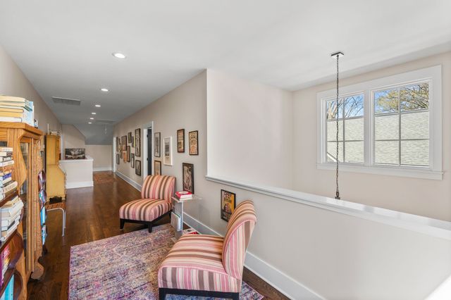 128 37th Ave, N, Nashville, TN 37209