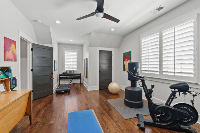 128 37th Ave, N, Nashville, TN 37209