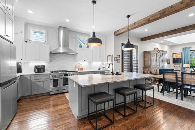 128 37th Ave, N, Nashville, TN 37209