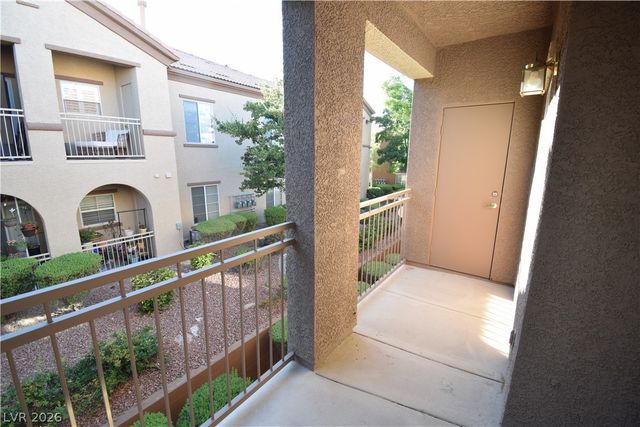 3825 Juno Beach S Street 201, Las Vegas, NV 89129