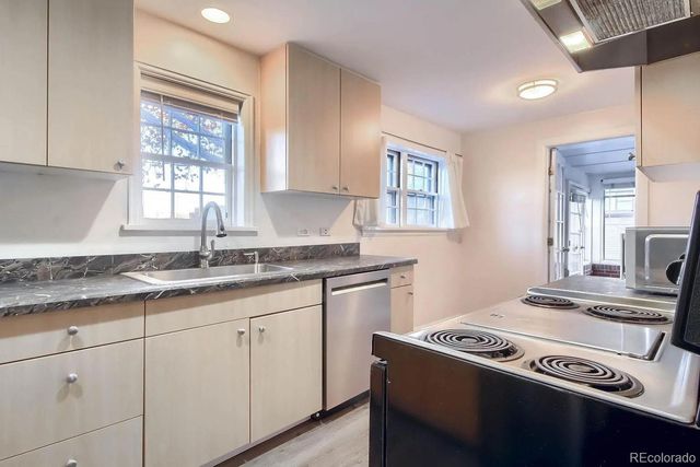 928 S Harrison Street, Denver, CO 80209