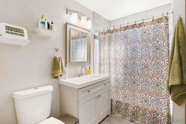 931 21st, San Diego, CA 92102
