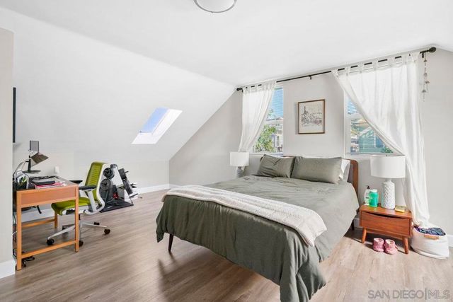 931 21st, San Diego, CA 92102