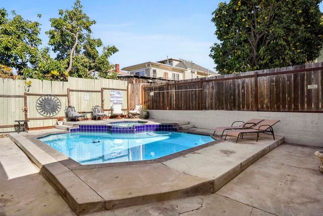 931 21st, San Diego, CA 92102
