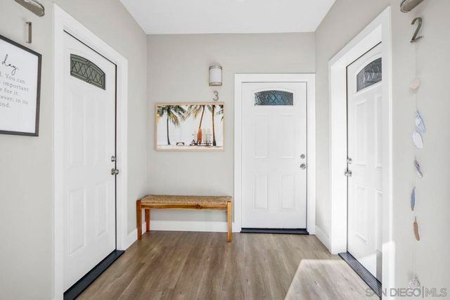 931 21st, San Diego, CA 92102