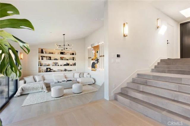 3656 Avenida Del Sol, Studio City, CA 91604