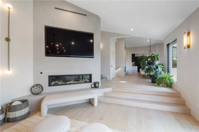 3656 Avenida Del Sol, Studio City, CA 91604