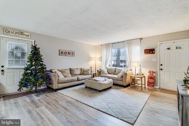 727 BALD EAGLE LN, Lusby, MD 20657