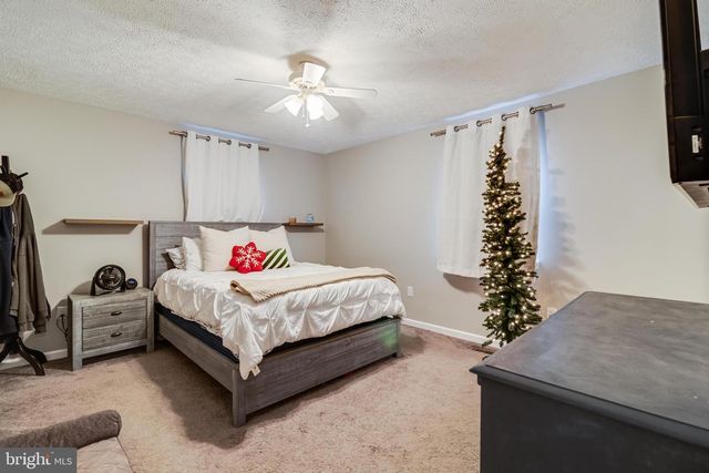 727 BALD EAGLE LN, Lusby, MD 20657