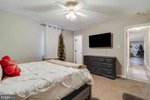 727 BALD EAGLE LN, Lusby, MD 20657