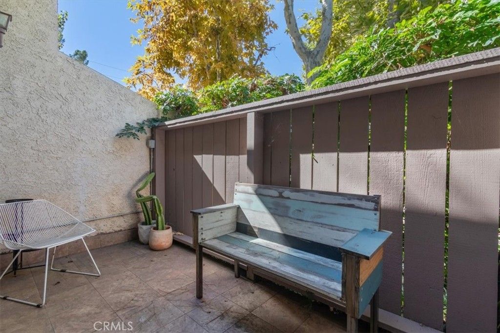 Image 34 of property listing at 15133 Magnolia E, Sherman Oaks, CA 91403