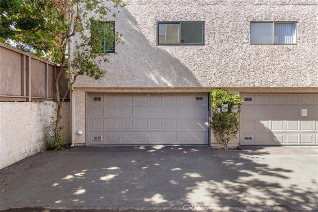 Image 35 of property listing at 15133 Magnolia E, Sherman Oaks, CA 91403