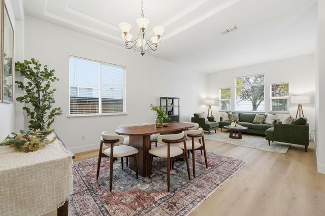 9523 Clarke Farms Rd, Elk Grove, CA 95624