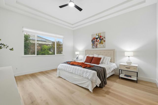 9523 Clarke Farms Rd, Elk Grove, CA 95624