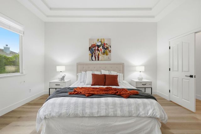 9523 Clarke Farms Rd, Elk Grove, CA 95624