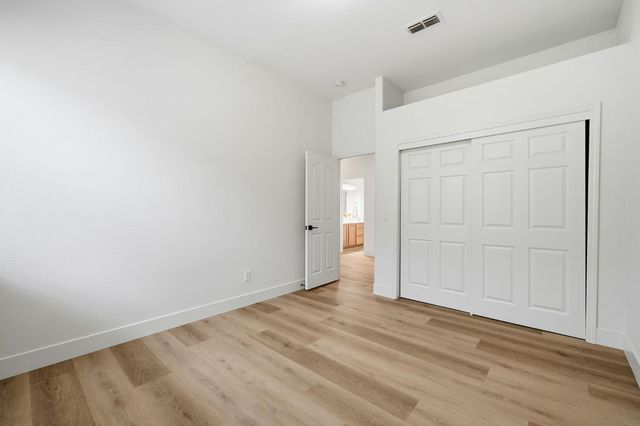 9523 Clarke Farms Rd, Elk Grove, CA 95624