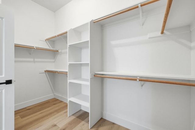 9523 Clarke Farms Rd, Elk Grove, CA 95624