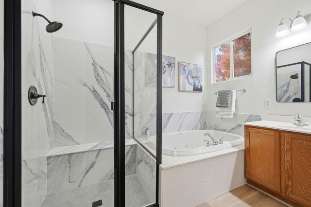 9523 Clarke Farms Rd, Elk Grove, CA 95624