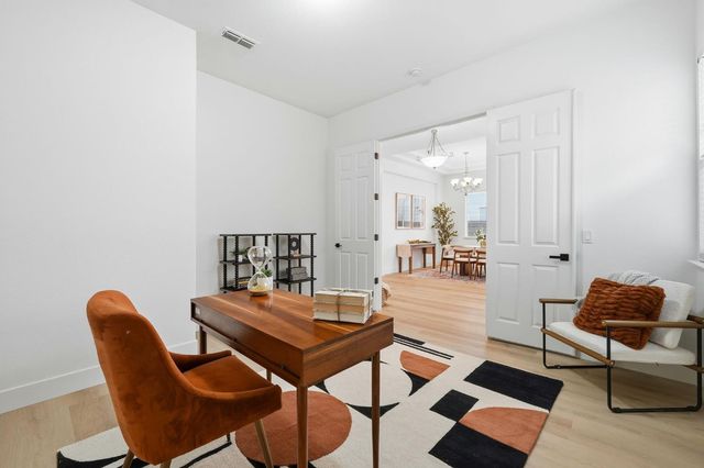 9523 Clarke Farms Rd, Elk Grove, CA 95624